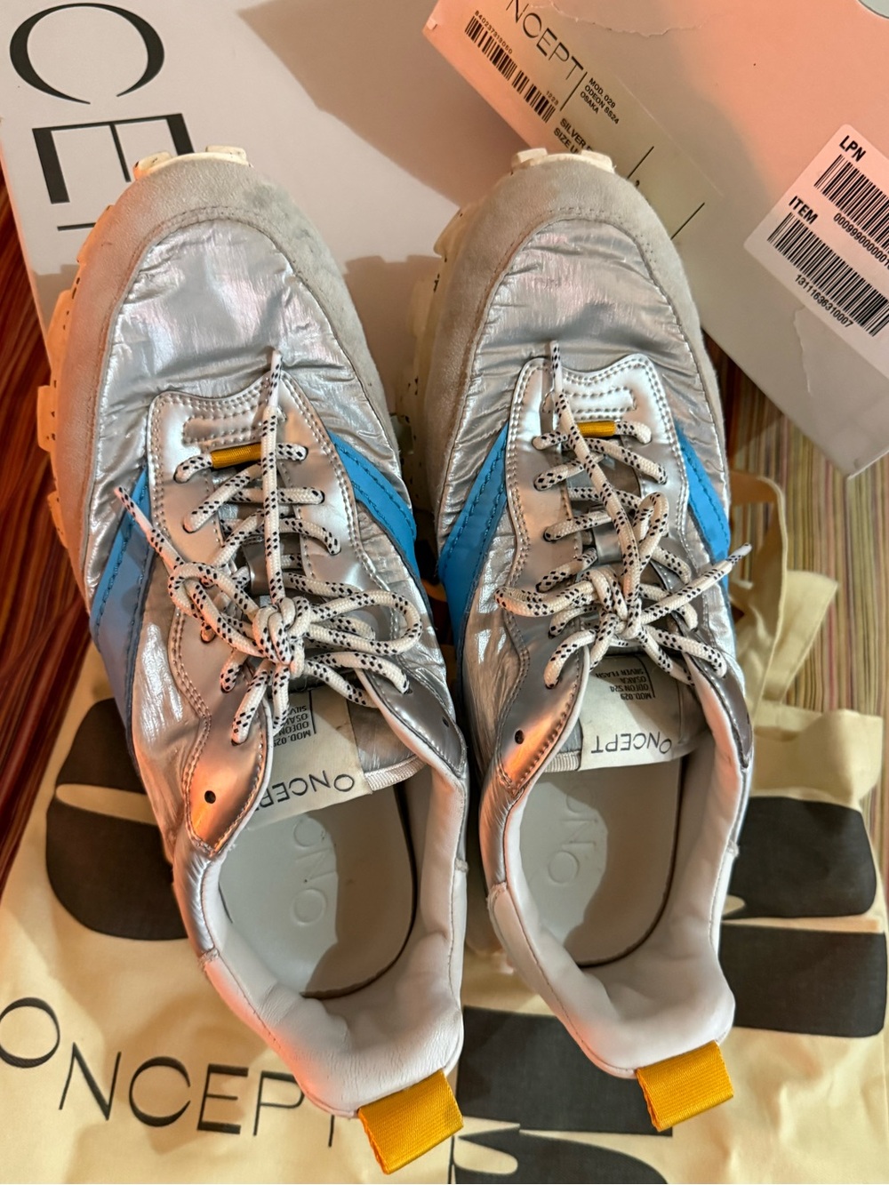 Oncept Osaka Sneakers- silver flash